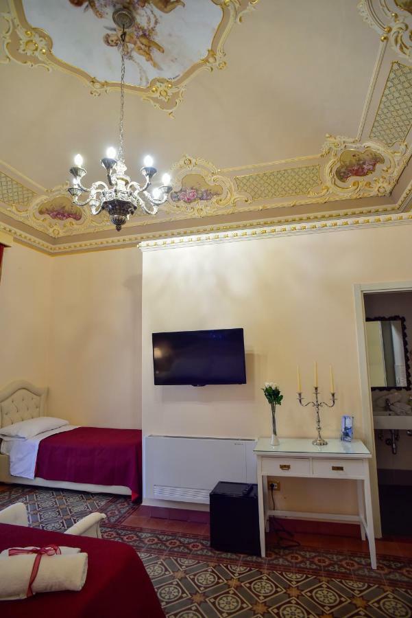 Palazzo Degli Affreschi Bed & Breakfast Catania Ngoại thất bức ảnh