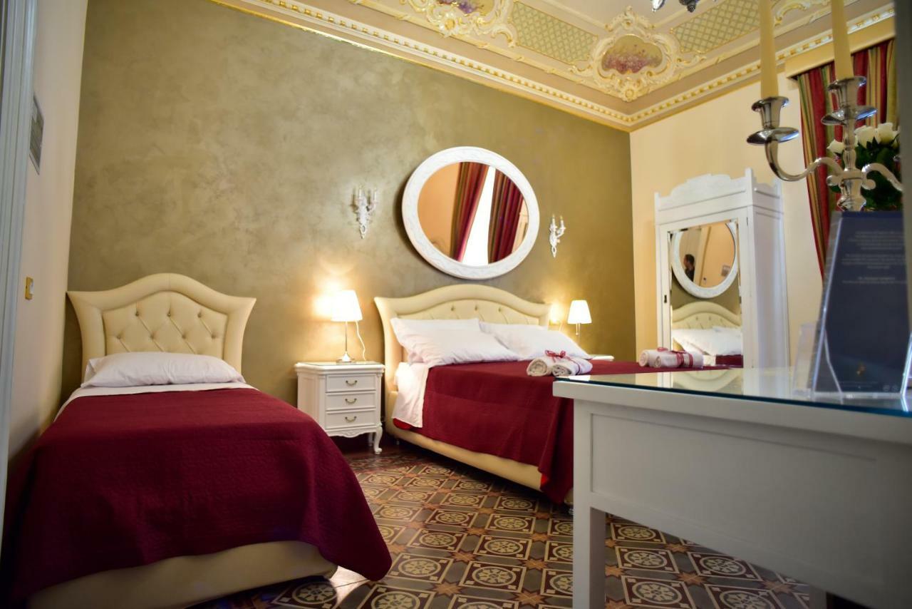 Palazzo Degli Affreschi Bed & Breakfast Catania Ngoại thất bức ảnh