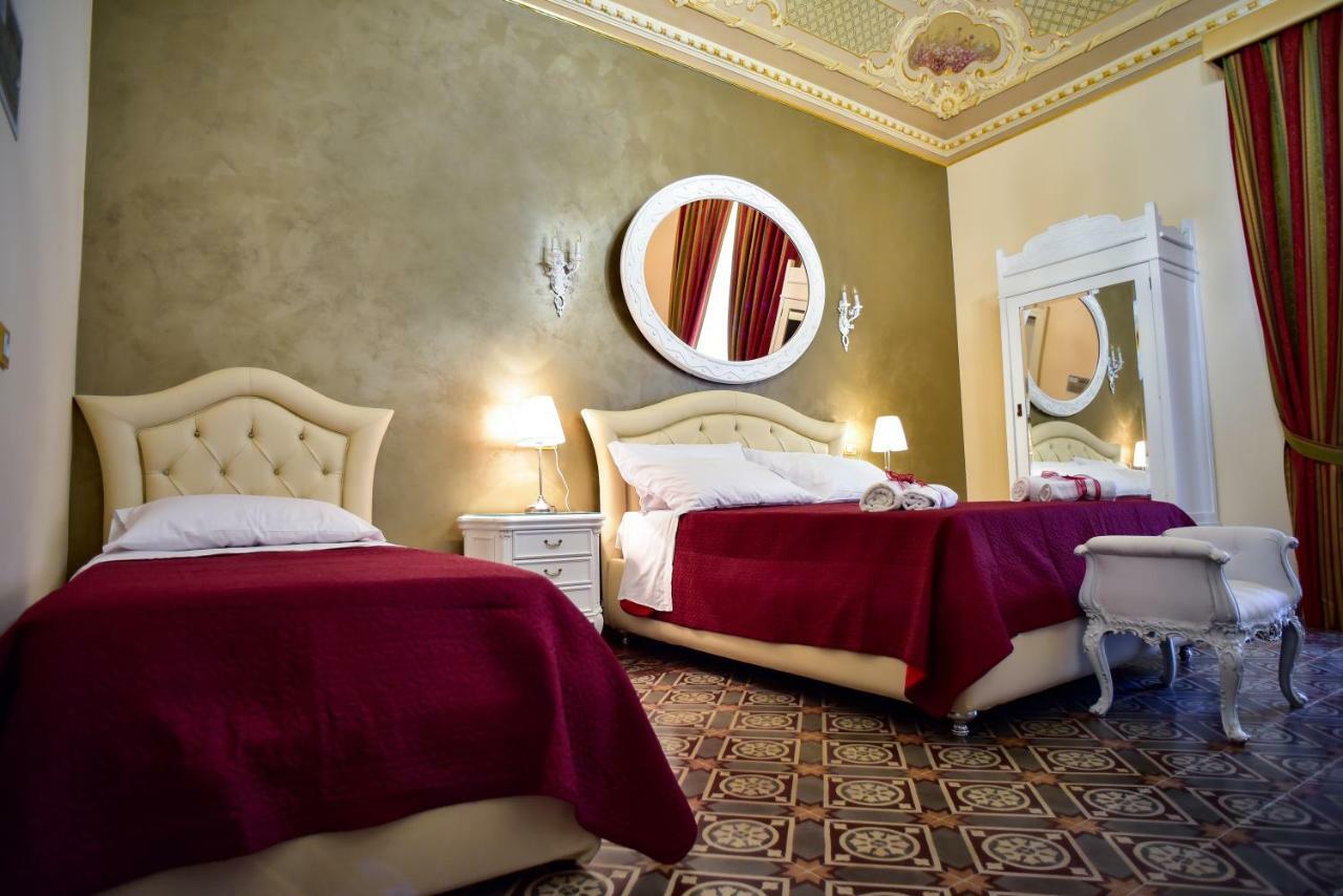 Palazzo Degli Affreschi Bed & Breakfast Catania Ngoại thất bức ảnh