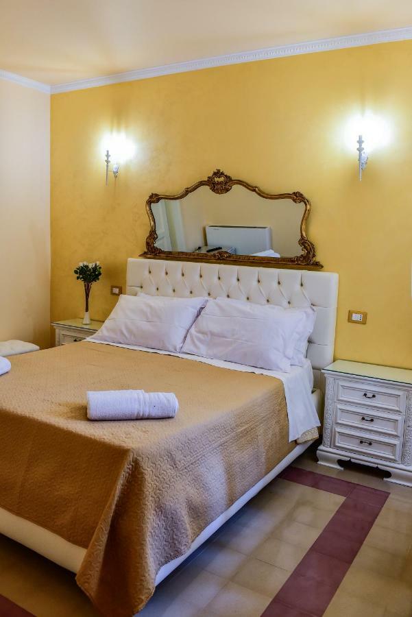 Palazzo Degli Affreschi Bed & Breakfast Catania Ngoại thất bức ảnh